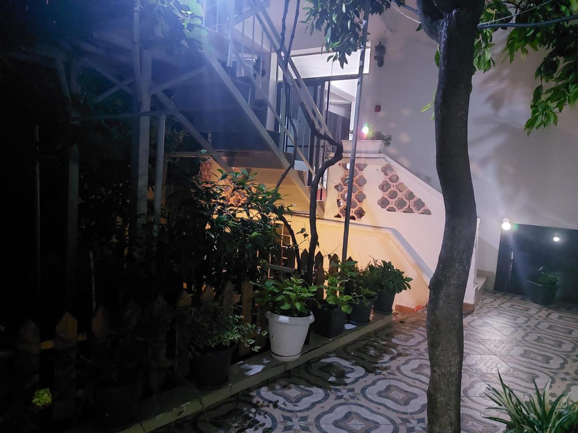 Guest House Flowers Berat Bagian luar foto