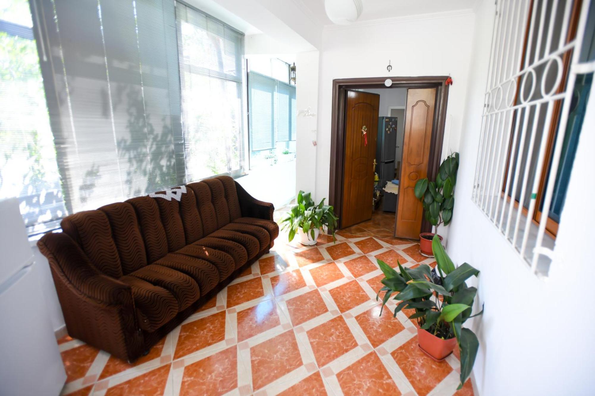 Guest House Flowers Berat Bagian luar foto